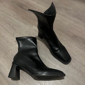Black Women's Heeled Ankle Boots